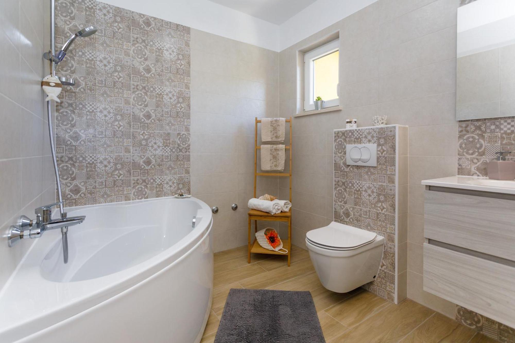 Ivetta For 10 People Near With Sea View & Children Playground * Opatija