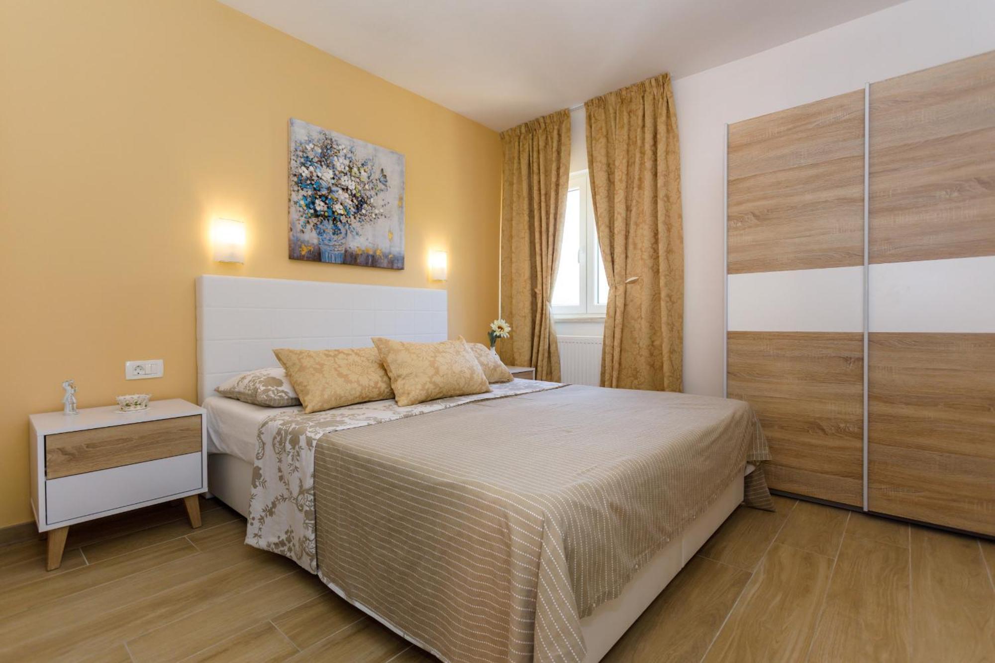 Vila Ivetta For 10 People Near With Sea View & Children Playground Opatija