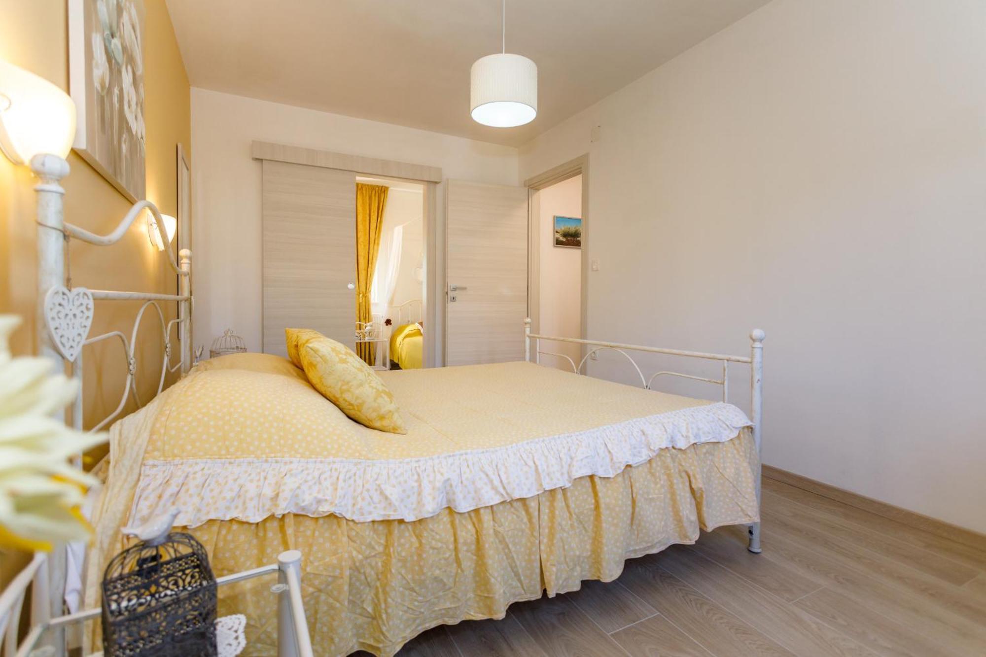 Ivetta For 10 People Near With Sea View & Children Playground Vila Opatija