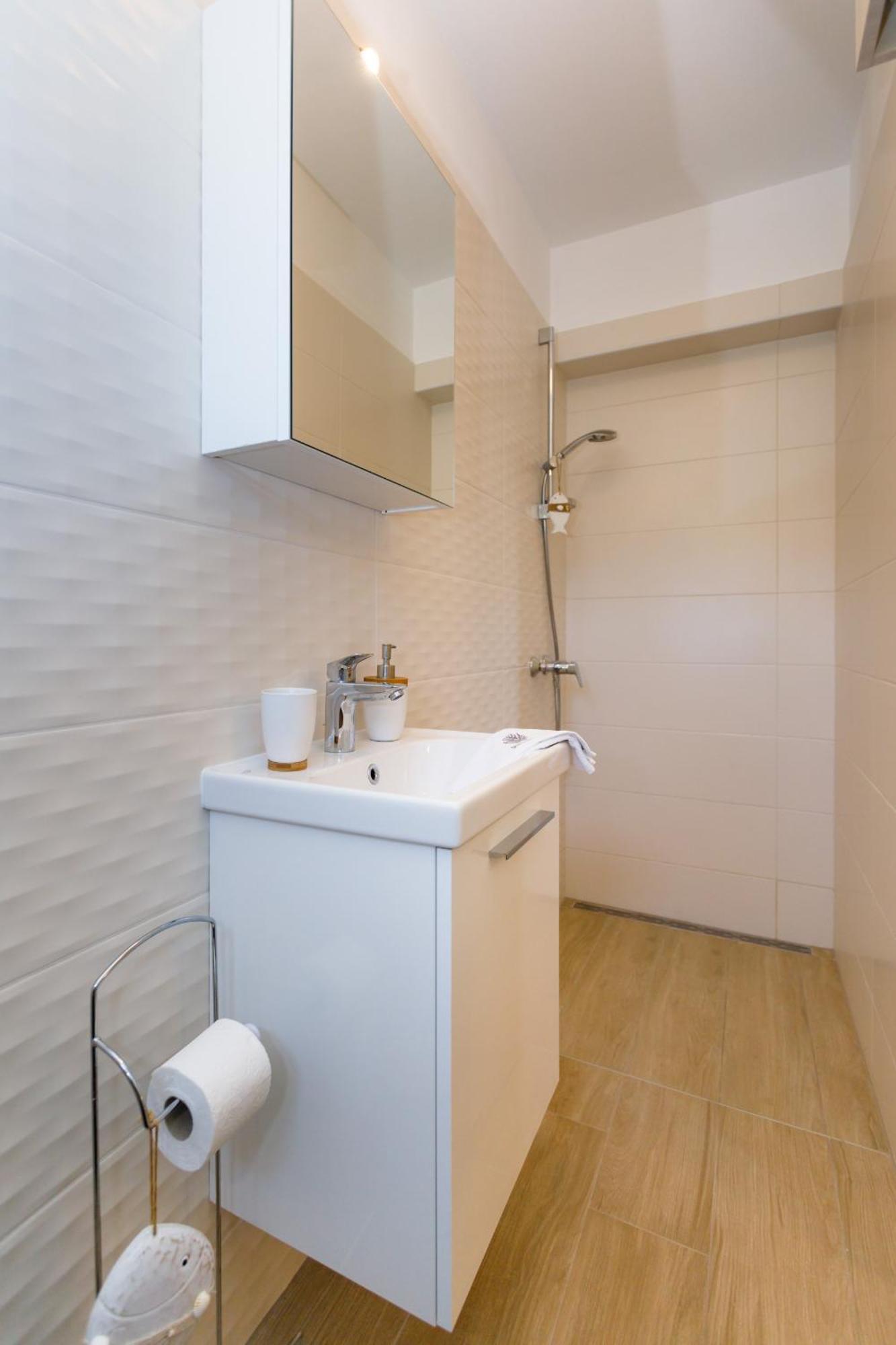 Villa Ivetta For 10 People Near With Sea View & Children Playground Opatija